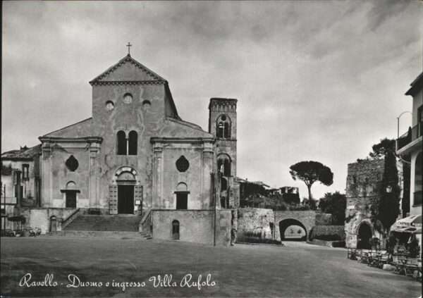 Ravello Duomo e ingresso Villa Rufolo