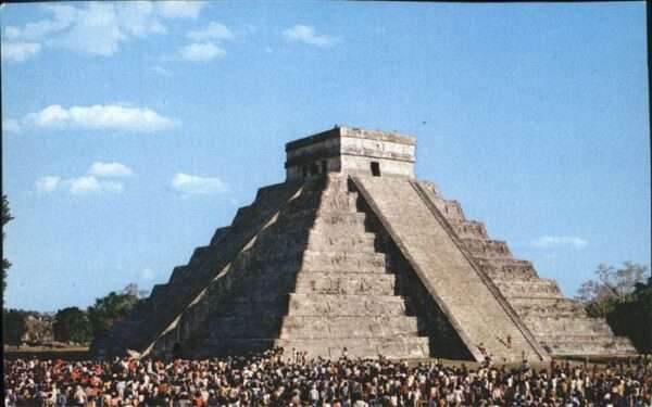 Chichen Itza Kukulkan Pyramide Ruinenstätte Maya