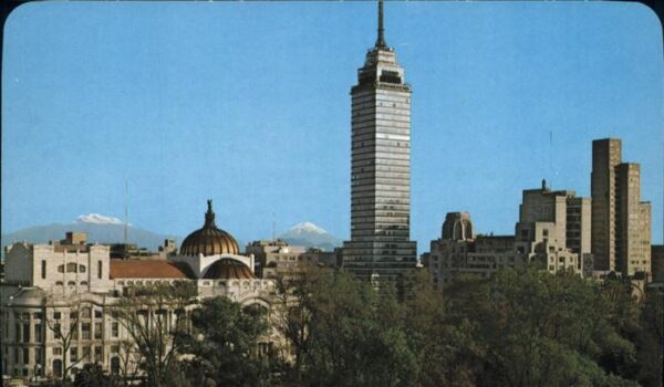 Mexico Palacio de Bellas Artes Torre Latinoame