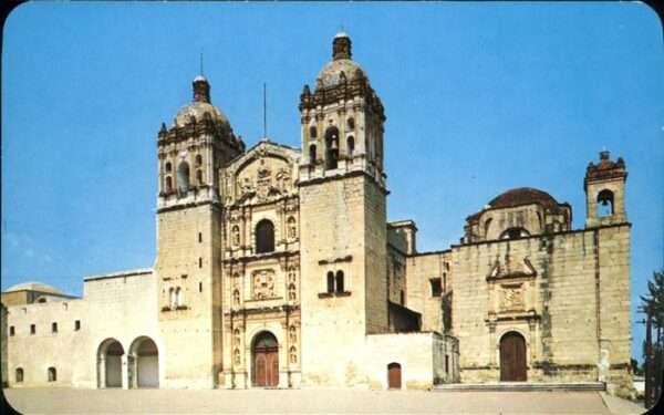 Oaxaca Templo de Santo Domingo