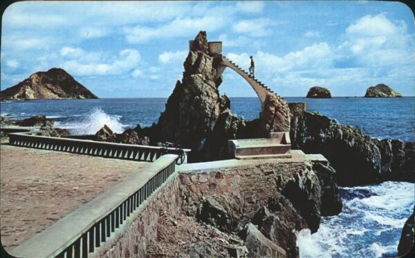 Mazatlan El Mirador sobre el Paseo Claussen