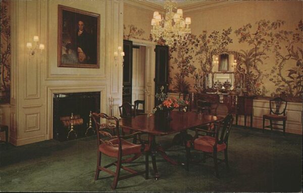 Mansfield Ohio Kingwood Center Dining room of Kingwood