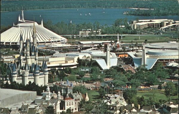 Disney Walt Magic Kingdom Cinderalla Castle Space M