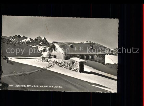 Toedi Leglerhütte mit Tödi und Clariden Alpen