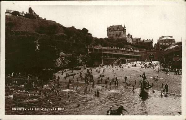 Biarritz Pyrenees Atlantiques Port Vieux Le Bain