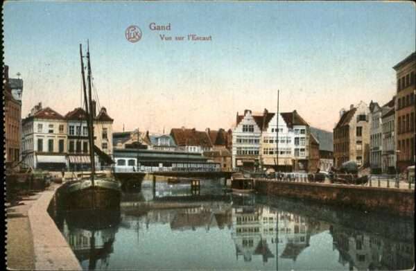 Gent Gand Flandre Vue sur l Escaut bateau