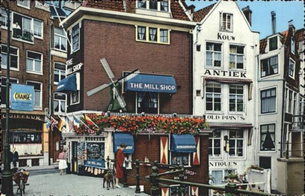 Amsterdam Niederlande Grimnessesluis met The Mill Shop