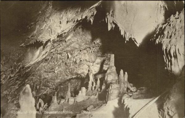 Hoehlen Caves Grottes Rübeland Baumannshöhle Denkmalsallee