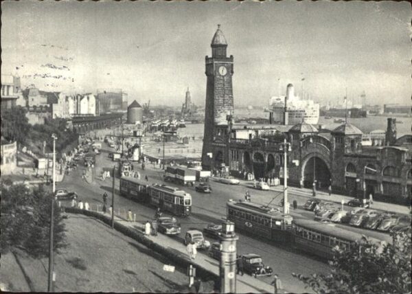 Strassenbahn Hamburg Landungsbrücken Hafen