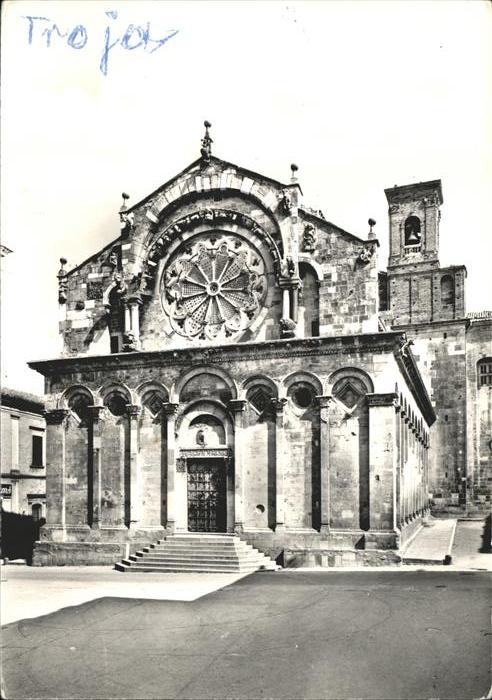 Troia Basilica Cattedrale Kirche Dom National