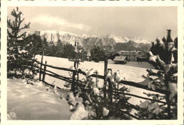Lichtenstern am Ritten Suedtirol Diözesanhaus Panorama Dolomiten Winteri