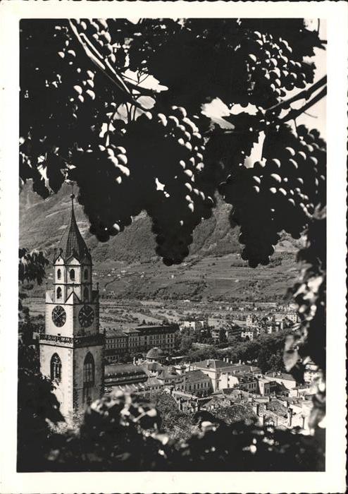 Merano Meran Teilansicht Kirche
