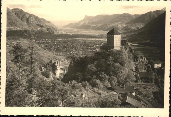 Merano Meran Castel Tirolo