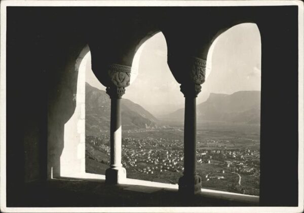 Merano Meran Castel Tirolo