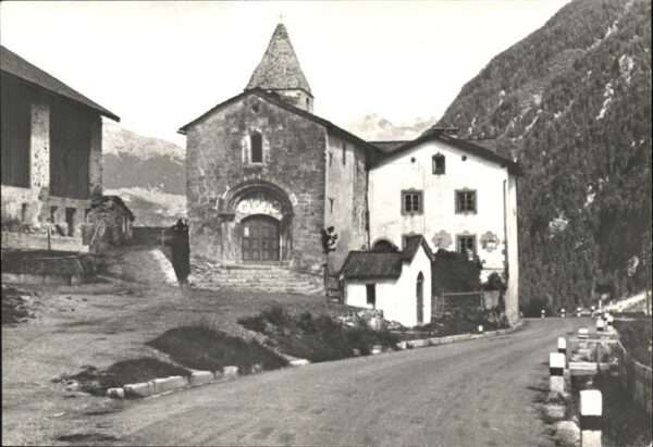 Taufers St Johann Kirche im Münstertal