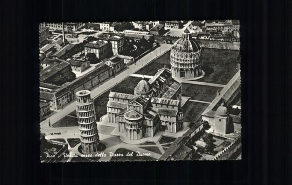 Pisa Veduta aerea della Piazza del Duomo