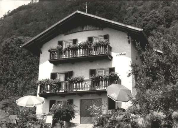 Dorf Tirol Pension Waldheim St. Peter