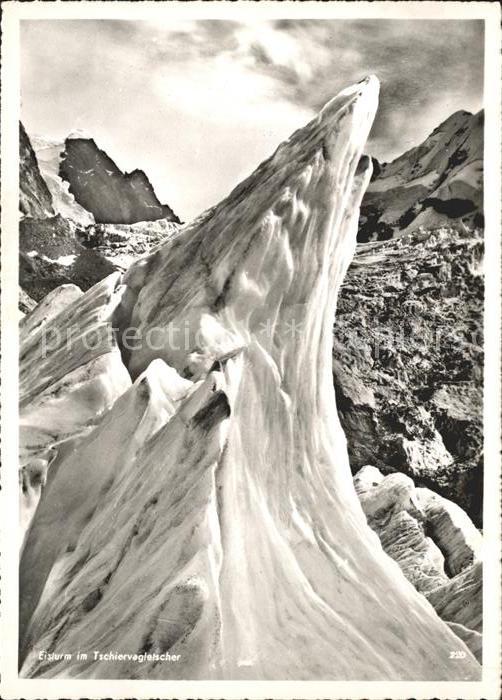 Helvetia Schweiz Eisturm im Tschiervagletscher