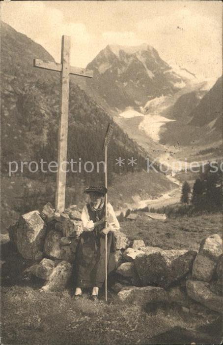 Helvetia Schweiz Tracht Frau