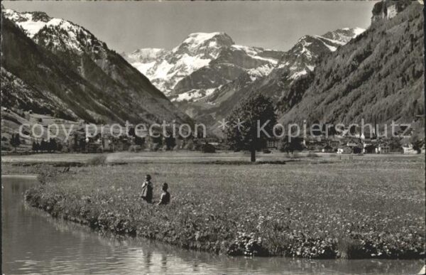 Toedi Kinder am Fluss im Glarner Hinterland