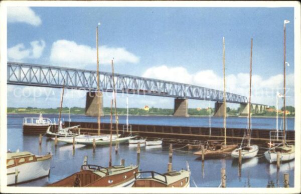 Middelfart Lillebaeltsbroen Strassenbrücke Eisenba