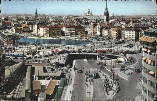 Stockholm Slossen och Gamla stan'n fran Mosebacke