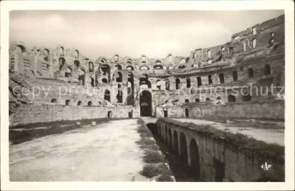El-Djem Interieur du Theatre Romain Historische