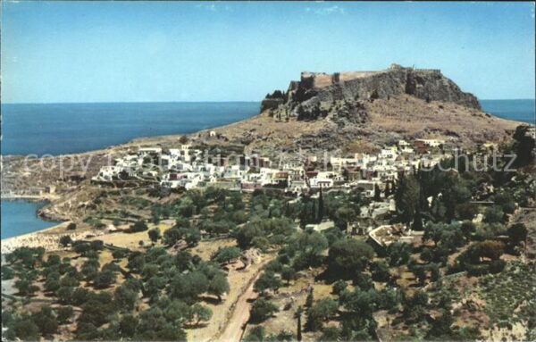 Lindos Lindo Gesamtansicht mit Akropolis