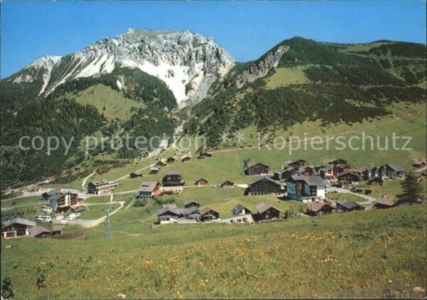 Malbun mit Doppelsesselbahn Sareis und Ochsenk