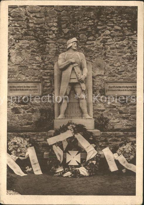 Kerz Siebenbuergen Denkmal Heldenfriedhof Zisterzienserabt