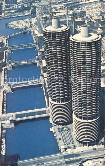 Chicago Illinois Fliegeraufnahme Marina City and Chicago