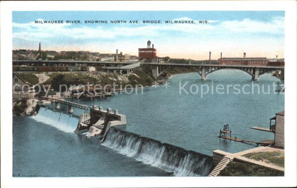 Milwaukee Wisconsin River NOrth Ave Bridge