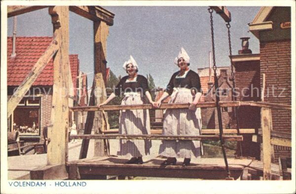 Trachten Holland Volendam Frauen