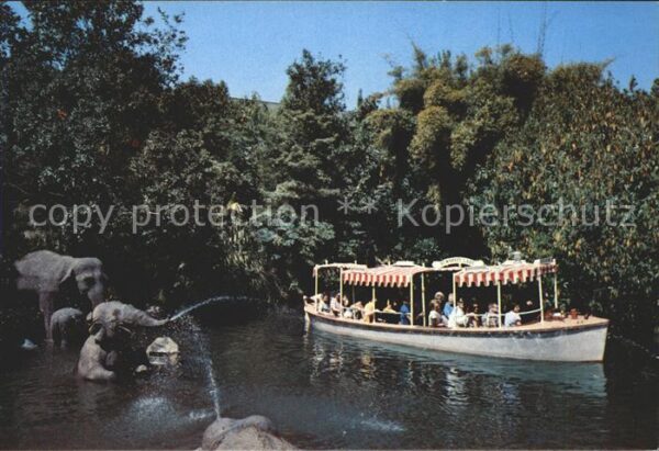 Disneyland Orlando Elephant Bathing Pool Elefanten Boot