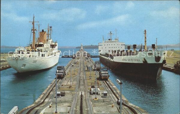 Dampfer Oceanliner Ziemia Szczecinska Esclusas de Gatin Ca