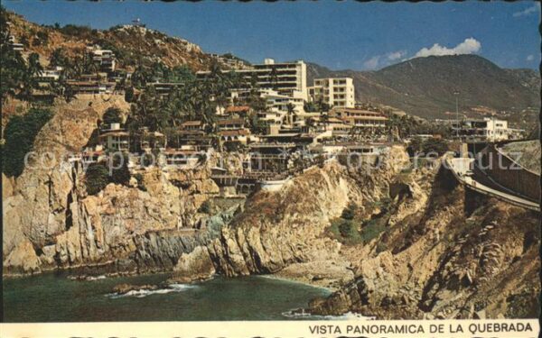 Acapulco Vista Panoramica de la Quebrada
