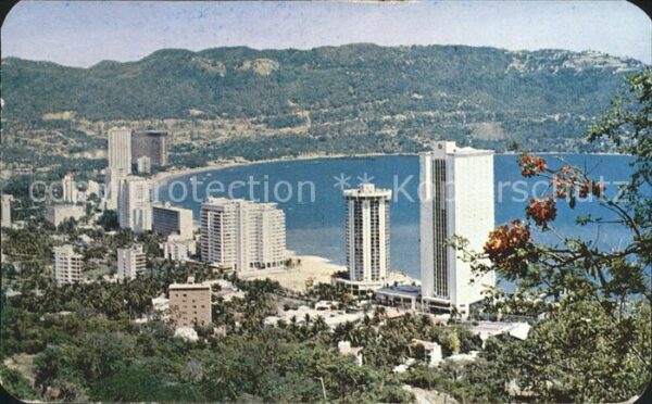 Acapulco Vista Aerea de la Bahia