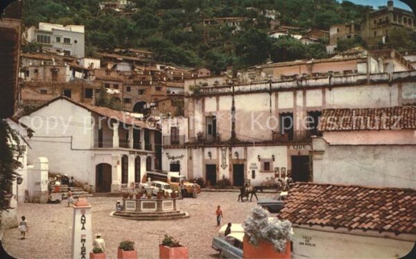 Taxco Plazuela Fuente