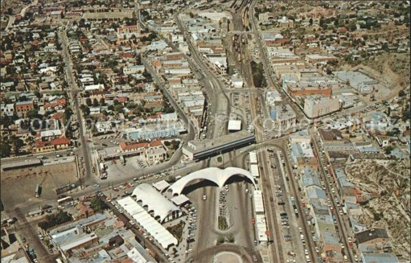 Nogales Arizona Fliegeraufnahme Mexican and United Stat