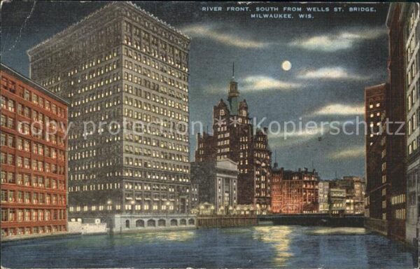 Milwaukee Wisconsin River Front south from Wells St Bridge