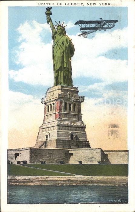 Statue of Liberty Bedloe's Island Flugzeug
