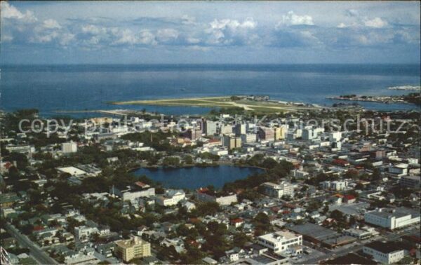 Saint Petersburg Florida Downtown Mirror Lake Tampa Bay in the d