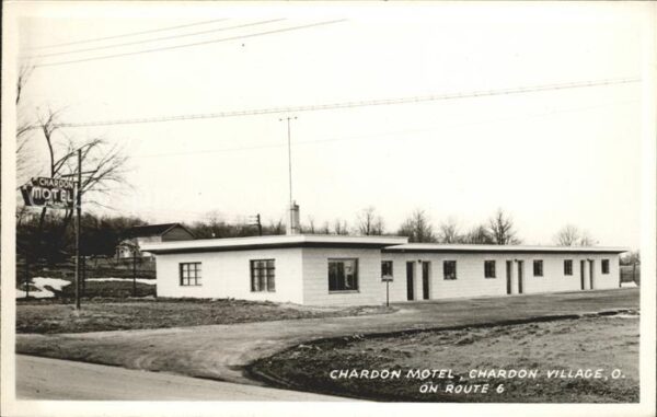 Chardon Motel Chardon Village