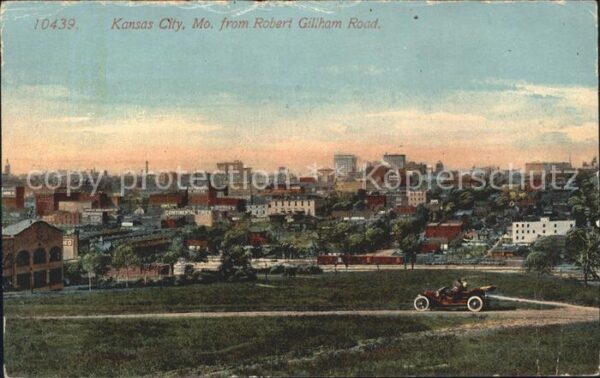 Kansas City Missouri View from Robert Gillham Road Automobil