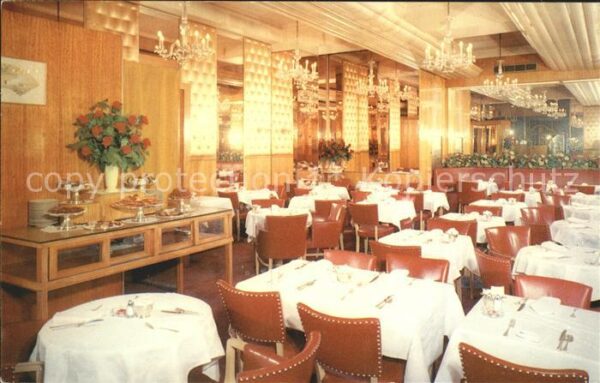 New York City Rosemarie de Paris Salon de The Restaur