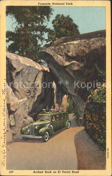 Yosemite National Park Arched Rock on El Portal Road Automobil