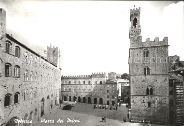 Volterra Piazza dei Priori