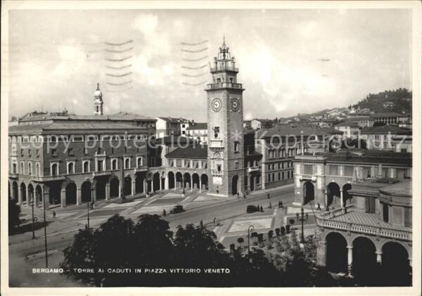Bergamo Torre ai Caduti Piazza Vittorio Veneto
