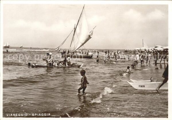 Viareggio Spiaggia barca a vela