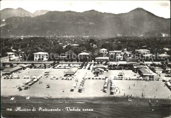 Marina di Pietrasanta Fliegeraufnahme